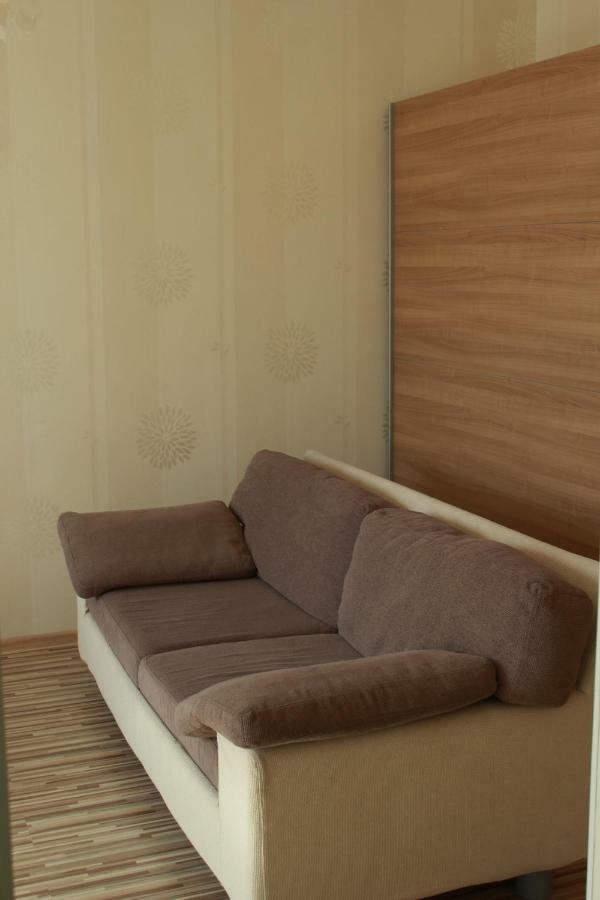 Happy Day Appartement Narva Buitenkant foto